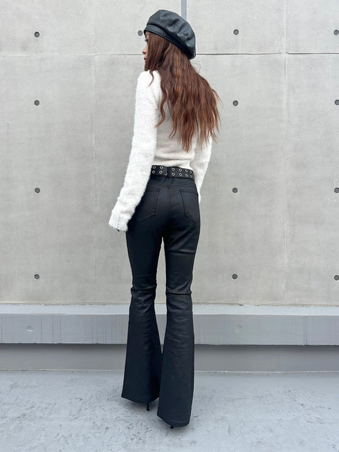 レザーコーティングフレアパンツ