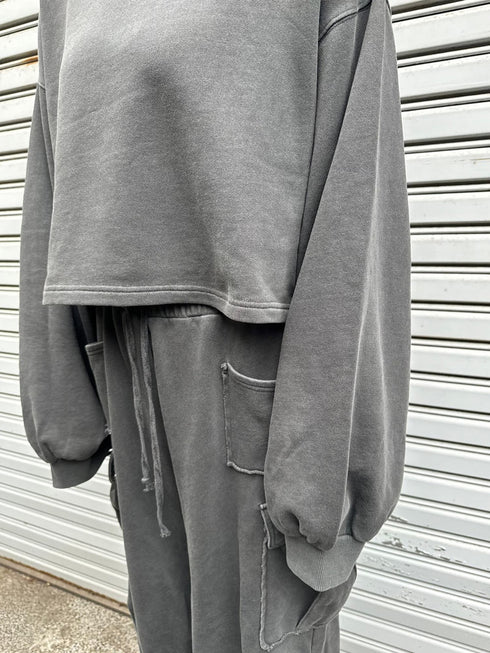 ロゴ刺繍短丈フーディ