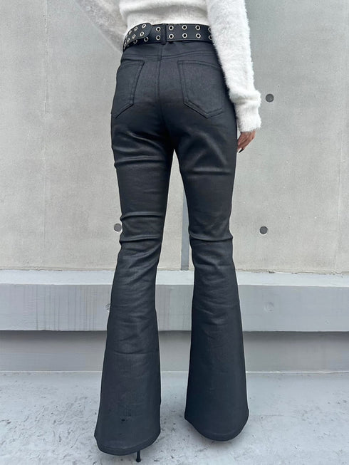 レザーコーティングフレアパンツ