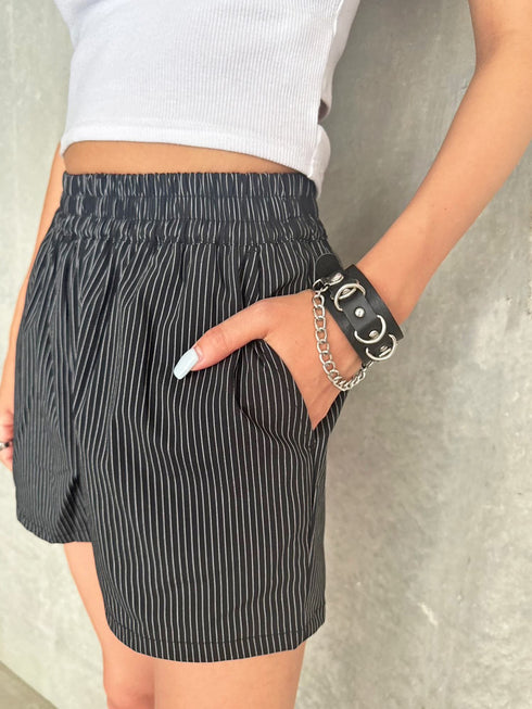 ウエストゴムストライプショートパンツ