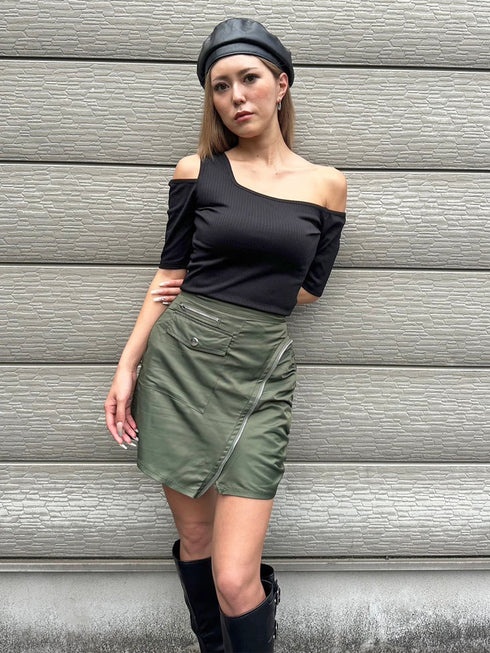 アシメデザインカットリブTOP