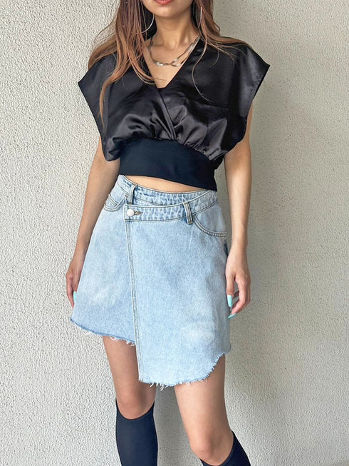 サテンカシュクールトップス