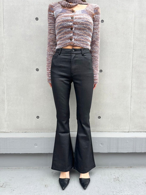 レザーコーティングフレアパンツ