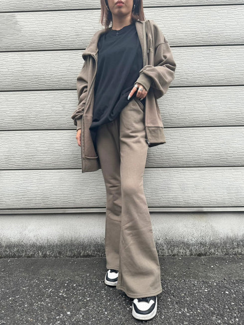 ロゴ刺繍加工風スウェットパンツ