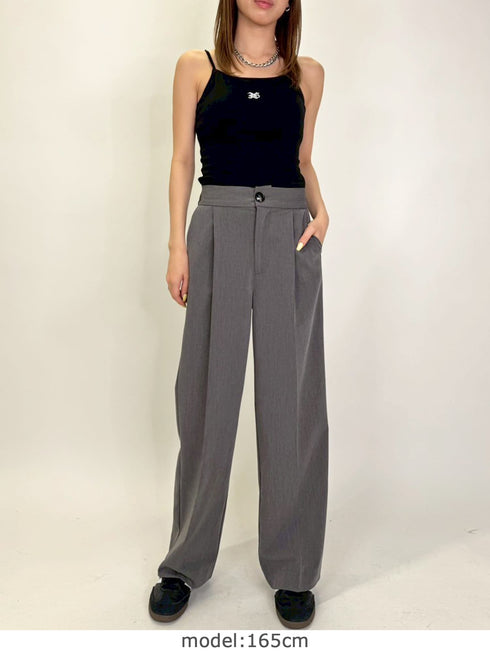 ロゴ刺繍キャミトップ