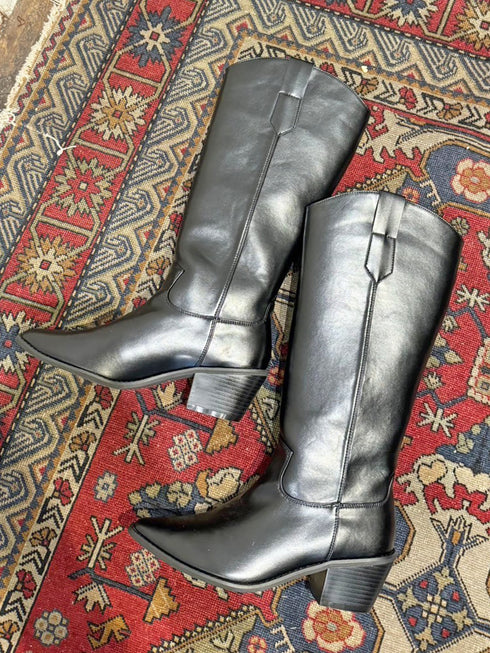 ポインテッドトゥウエスタンブーツ