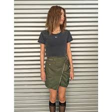 ロゴ刺繍加工チビT