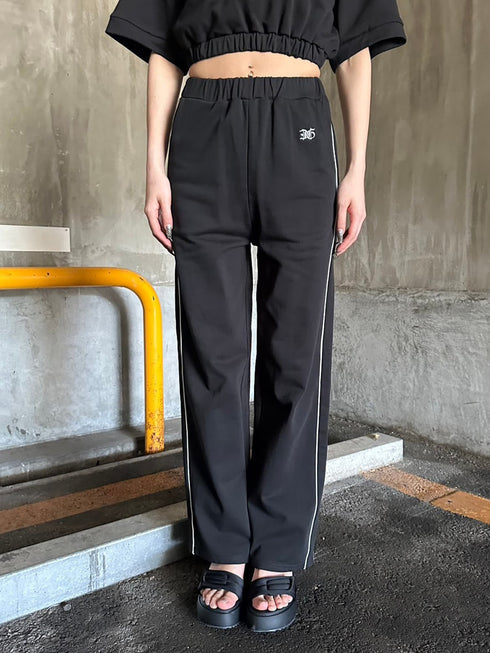 パイピングラインロゴ刺繍ワイドパンツ