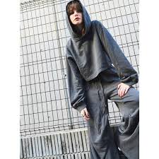 ロゴ刺繍短丈フーディ