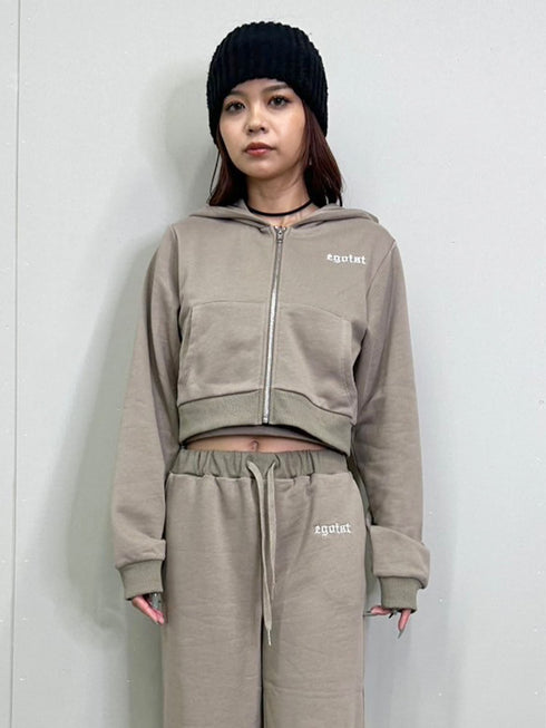 ロゴ刺繍スウェットショートパーカー