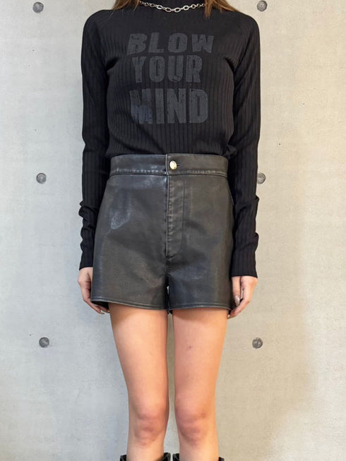 ヴィンテージ風フェイクレザーショートパンツ