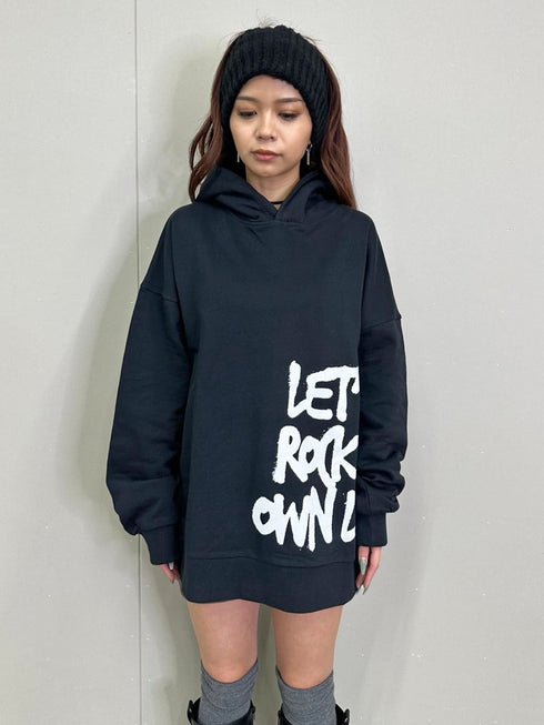 裾ロゴ裏毛トップ