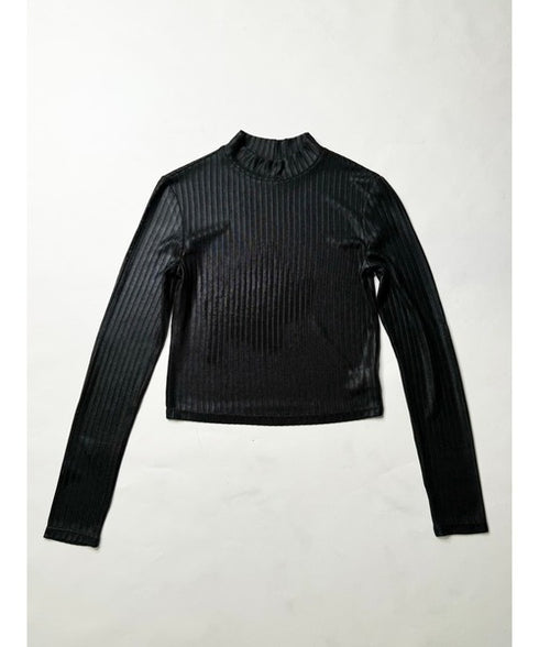 ボトルネックホイルプリントリブトップス