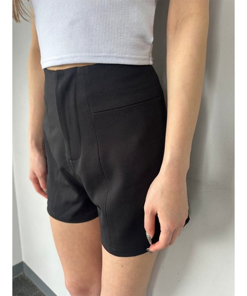 ハイウエストショートパンツ