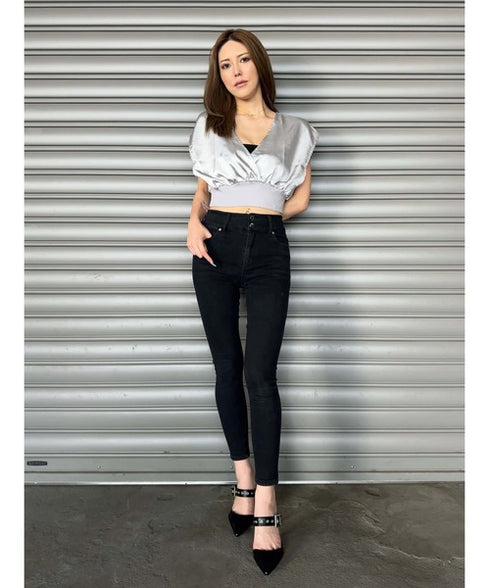 サテンカシュクールトップス