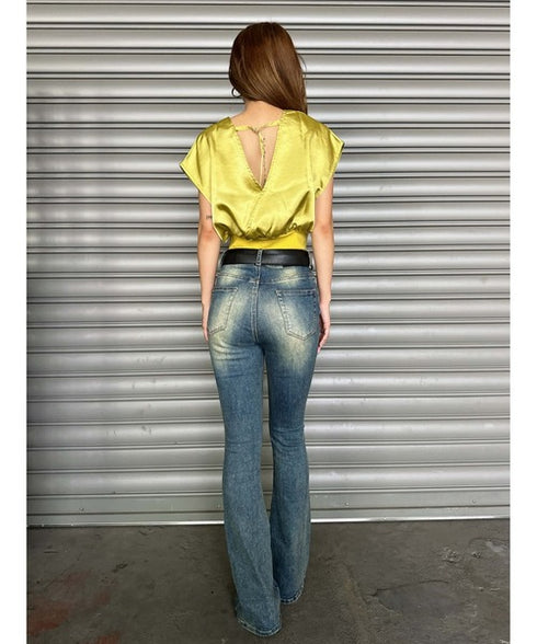 サテンカシュクールトップス