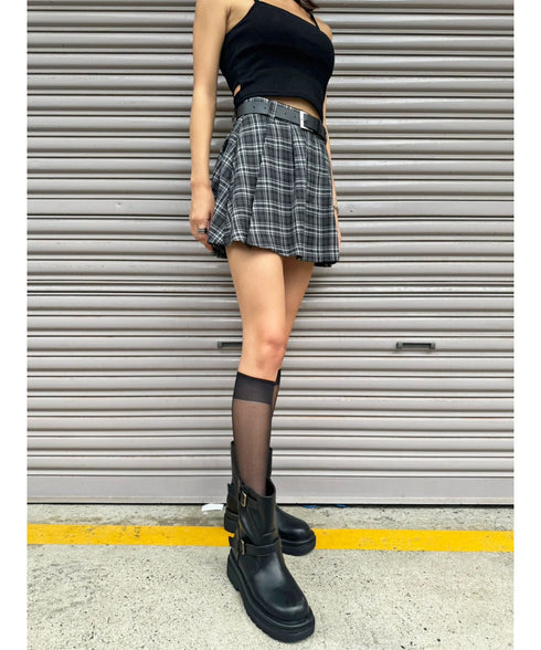 フェイクレザーベルト付プリーツスカート