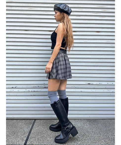 フェイクレザーベルト付プリーツスカート