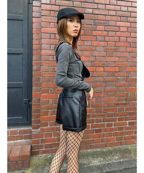 ソフトフェイクレザーサロペット