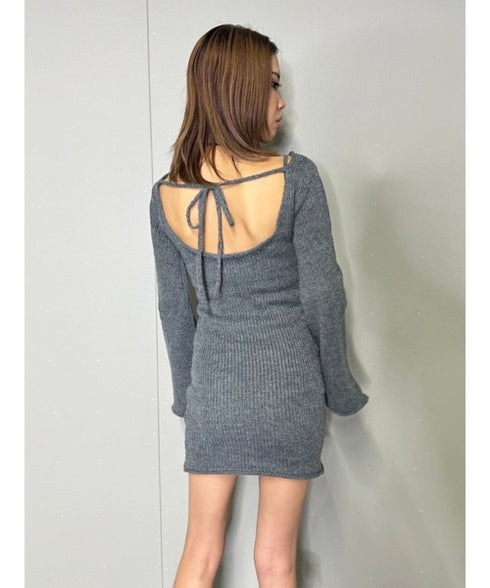 バックオープンニットワンピース