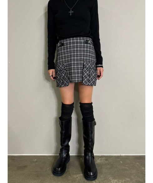 サイドベルトチェック柄スカート