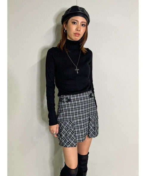 サイドベルトチェック柄スカート