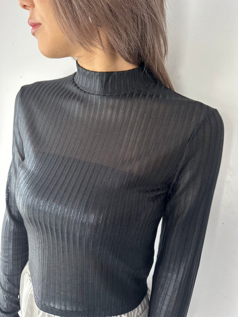 ボトルネックホイルプリントリブトップス