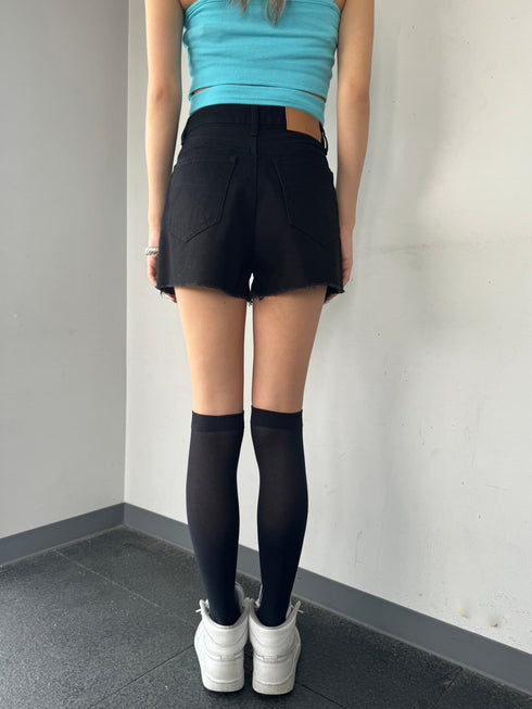 ヘムカットオフショートパンツ