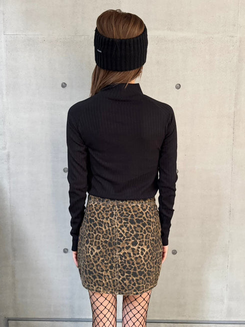 ロゴプリントニットソートップス