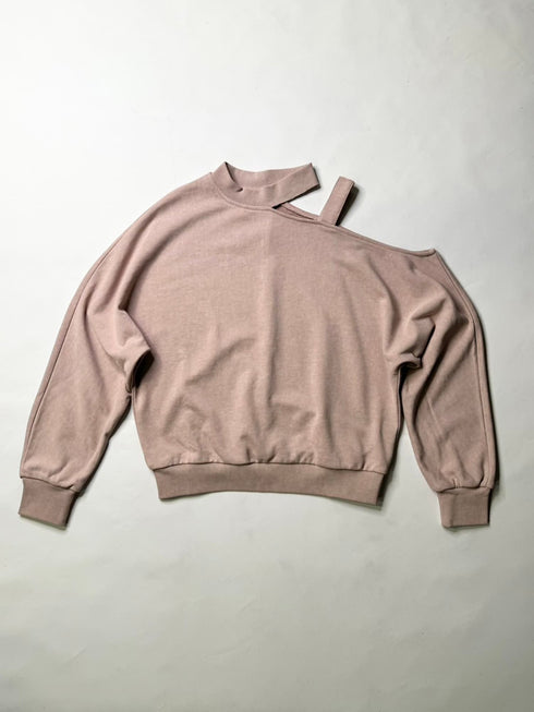 カットアウトスウェットトップス