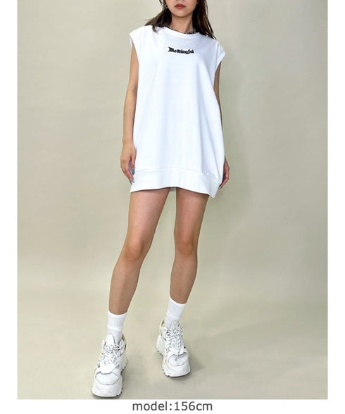 オーバータンクトップ