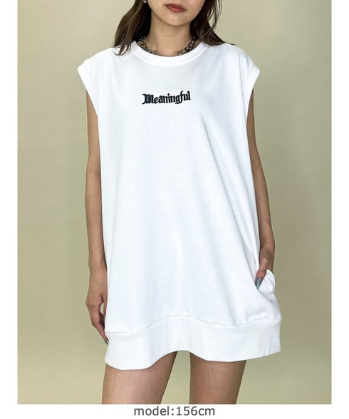 オーバータンクトップ