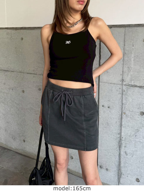 ロゴ刺繍キャミトップ