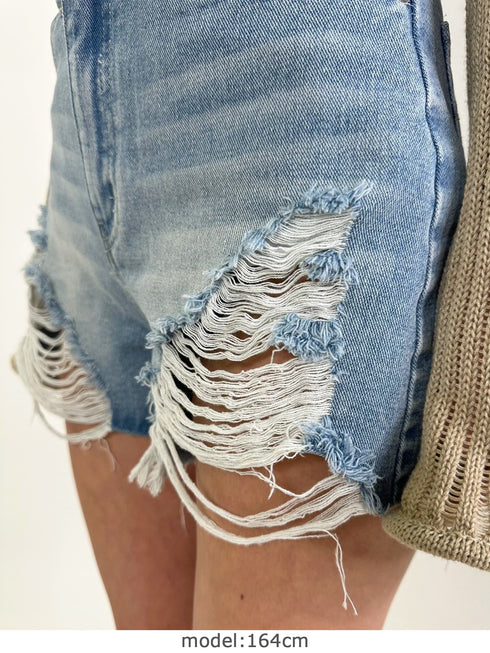 ハイダメージデニムショートパンツ