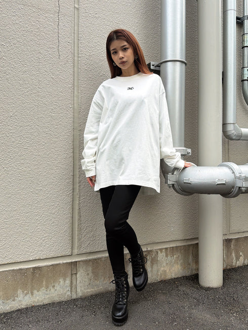 フロント刺繍ユニセックスロンT