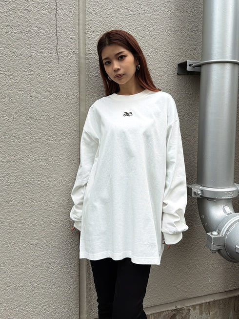フロント刺繍ユニセックスロンT