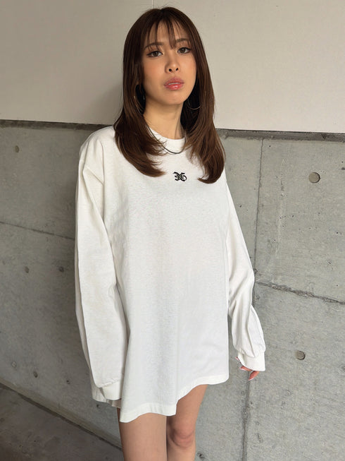 フロント刺繍ユニセックスロンT