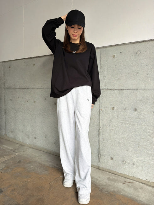 フロント刺繍ユニセックスロンT