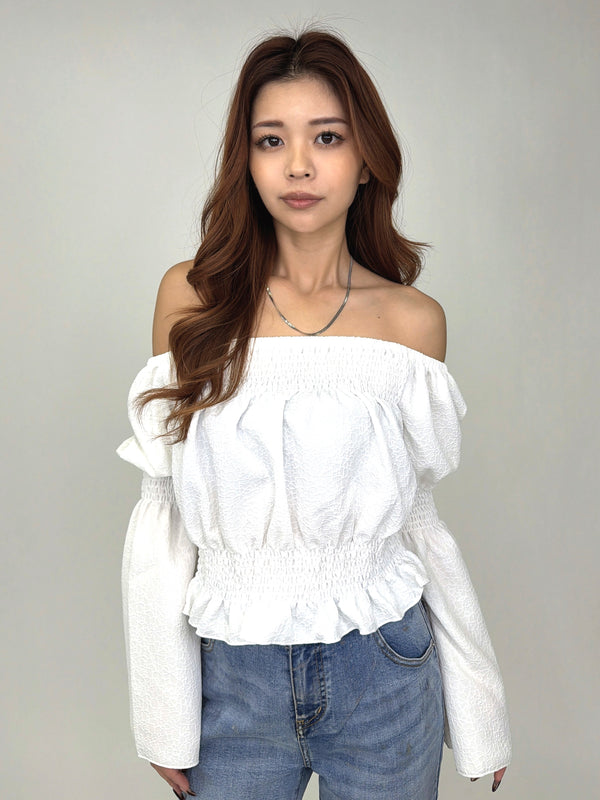 オフショルシャーリングトップス