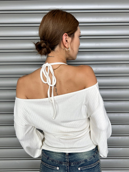 ホルターバストクロストップス