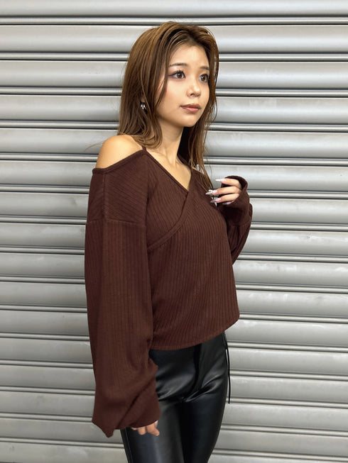 ホルターバストクロストップス