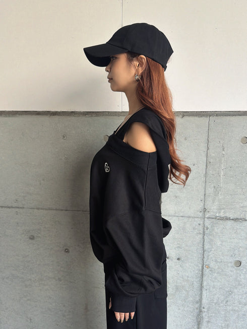 ハートロゴオフショル裏毛トップス