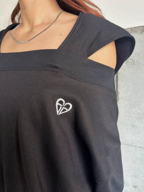 ハートロゴオフショル裏毛トップス