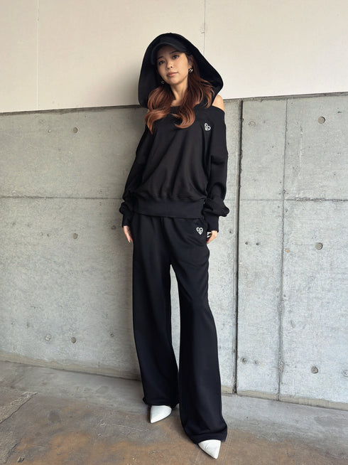 ハートロゴオフショル裏毛トップス